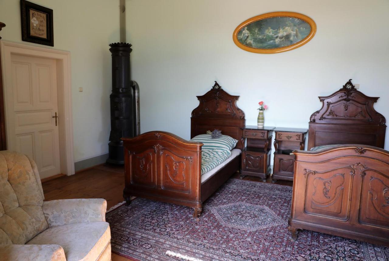 Nepomuk Historicke Apartmany Zelenohorska Posta מראה חיצוני תמונה
